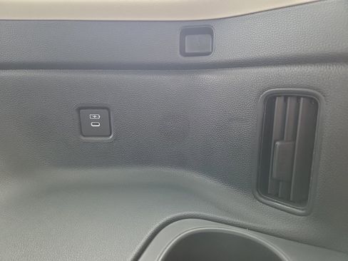 New 2025 Honda Pilot Touring image 40