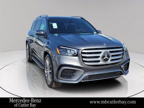 New 2026 Mercedes-Benz GLS 580 4MATIC image 1