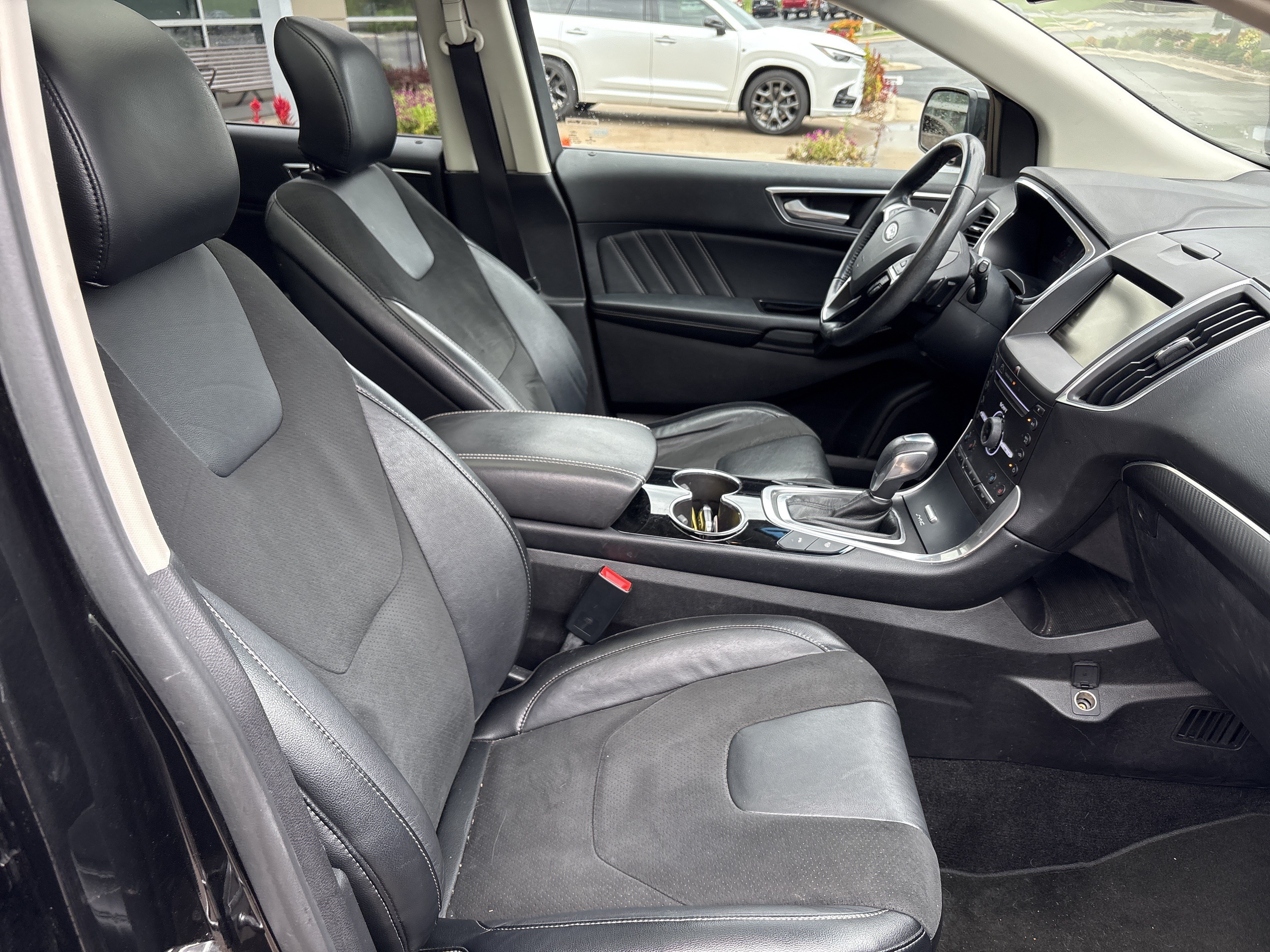 Used 2015 Ford Edge Sport w/ Equipment Group 401A FWD image 16