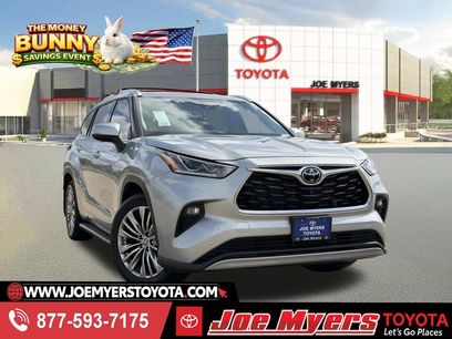 Used 2024 Toyota Highlander Platinum