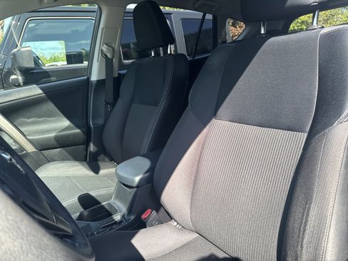 Used 2013 Toyota RAV4 XLE image 11