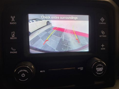 Used 2018 Jeep Wrangler Unlimited Sport S image 23