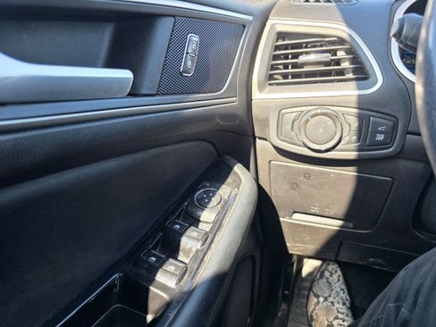 Used 2020 Ford Edge SEL w/ Convenience Package AWD/4WD image 17
