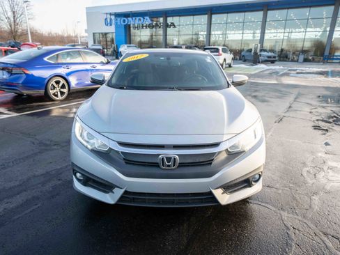 Used 2017 Honda Civic EX-L image 2