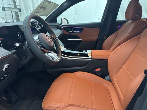 Used 2026 Mercedes-Benz GLC 300 GLC 300 image 14