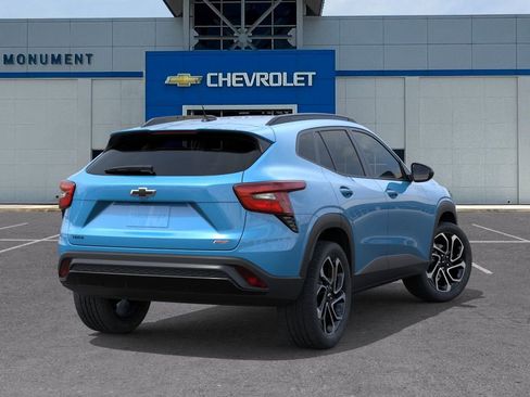New 2026 Chevrolet Trax RS w/ Sunroof Package FWD image 4