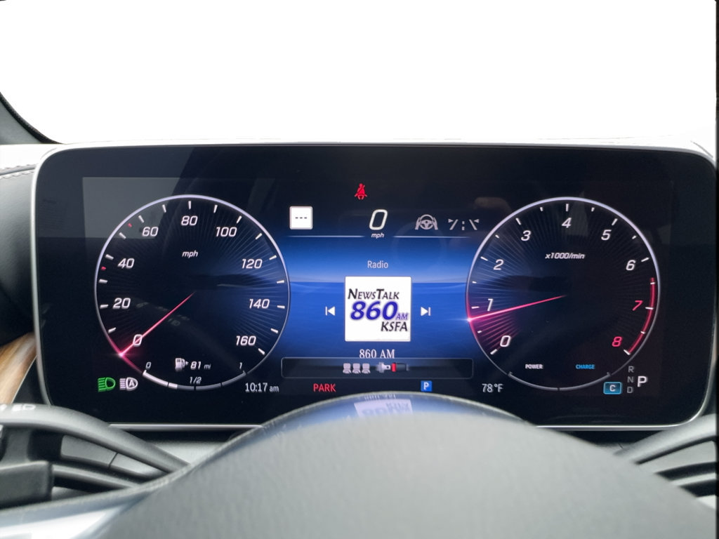 Used 2023 Mercedes-Benz GLC 300 4MATIC w/ Exclusive Trim Package image 41