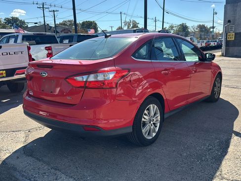 Used 2012 Ford Focus SEL image 3