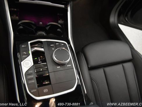 Used 2023 BMW 330i Sedan w/ Premium Package image 33
