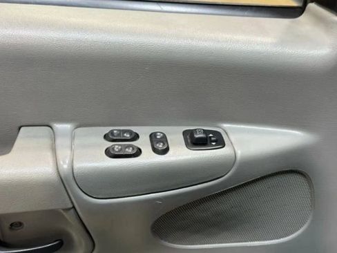 Used 2008 Ford E-350 and Econoline 350 Extended Super Duty image 12