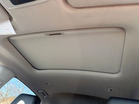 Used 2024 Honda HR-V EX-L image 36