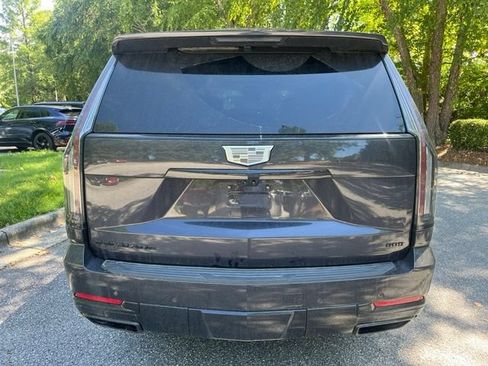 Used 2025 Cadillac Escalade Sport Platinum w/ LPO, ONYX Package AWD/4WD image 8