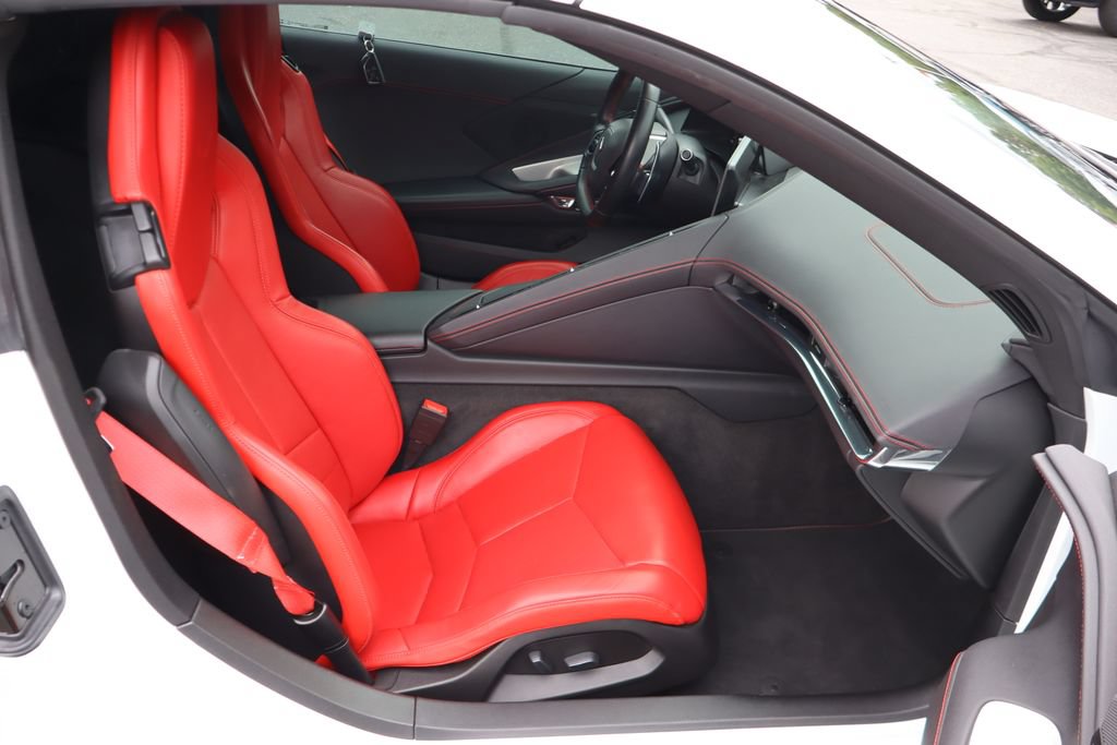 Used 2020 Chevrolet Corvette Stingray Coupe w/ Z51 Performance Package RWD image 19