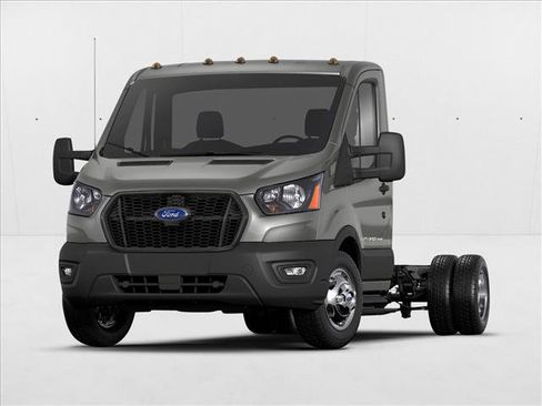 Used 2021 Ford Transit 350 DRW RWD image 1