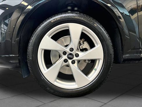 Certified 2025 Audi Q5 Premium Plus AWD/4WD image 10