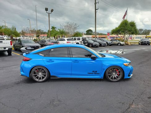 Used 2023 Honda Civic Type R image 5