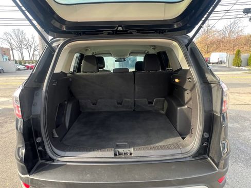 Used 2018 Ford Escape SE w/ SE Sync 3 Package AWD/4WD image 10