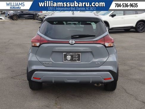 Used 2021 Nissan Kicks SR image 7