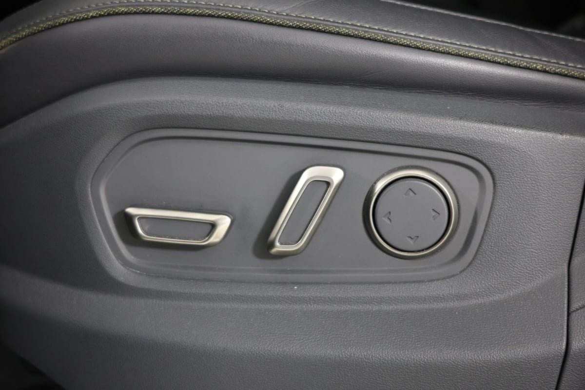 Used 2022 Rivian R1S Launch Edition Quad AWD/4WD image 23
