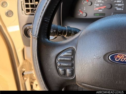 Used 2005 Ford Excursion Limited image 23