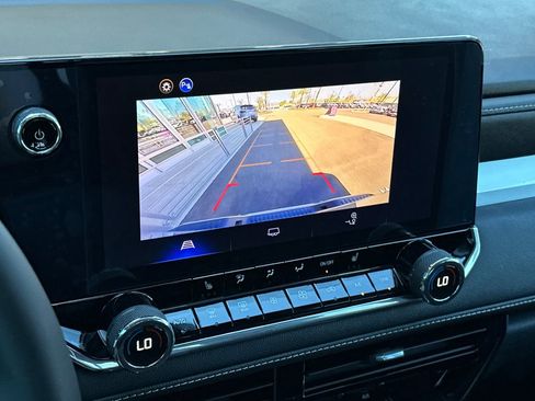 New 2026 Chevrolet Colorado LT image 18