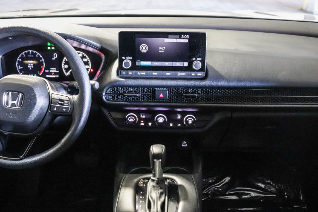 Used 2025 Honda HR-V LX image 13