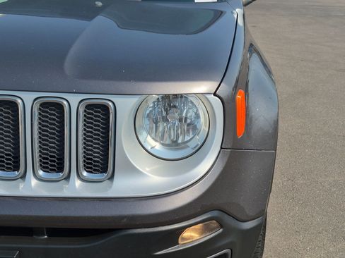 Used 2016 Jeep Renegade Limited FWD image 12