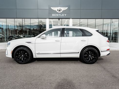 Used 2022 Bentley Bentayga image 5