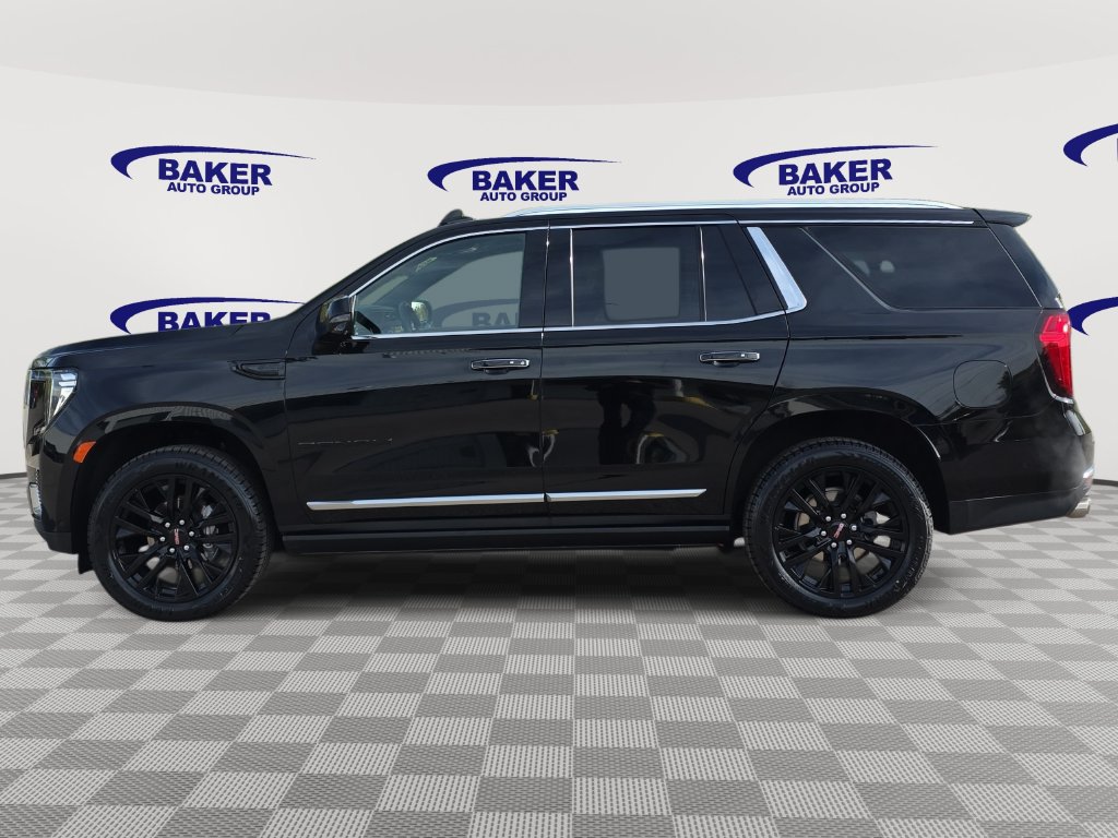 Used 2024 GMC Yukon Denali w/ Advanced Technology Package AWD/4WD image 8