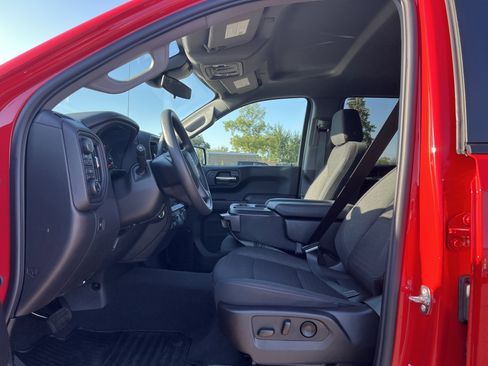 Certified 2024 Chevrolet Silverado 1500 Custom Trail Boss w/ LPO, Dark Essentials Package image 15