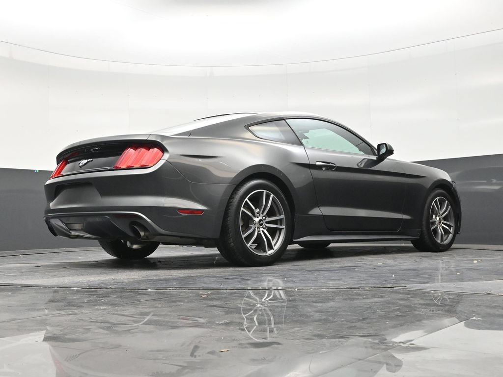 Used 2017 Ford Mustang Coupe RWD image 23