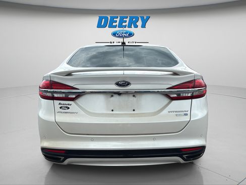 Used 2018 Ford Fusion Titanium AWD/4WD image 6