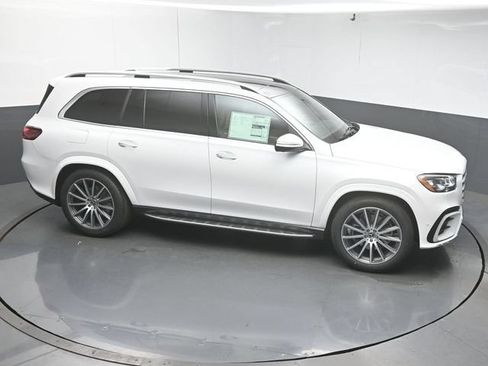 Used 2026 Mercedes-Benz GLS 450 4MATIC image 65