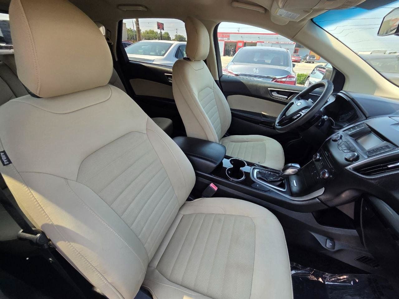 Used 2016 Ford Edge SE FWD image 21