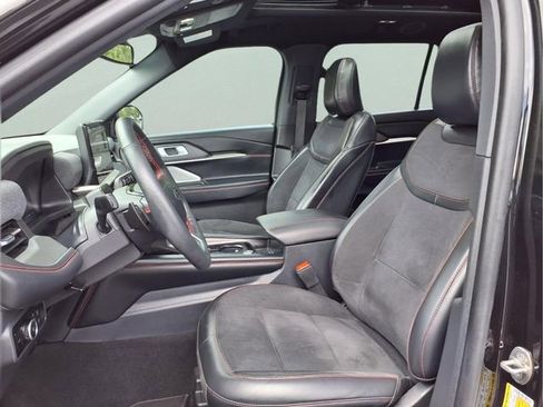 Used 2025 Ford Explorer ST w/ Sun And Sound Package AWD/4WD image 16