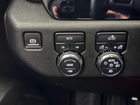 Certified 2024 GMC Sierra 1500 Elevation AWD/4WD image 23