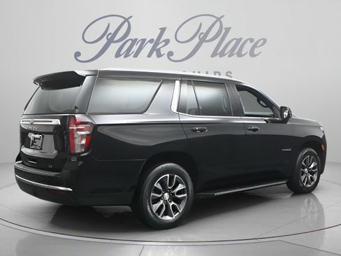 Used 2023 Chevrolet Tahoe LT w/ Luxury Package AWD/4WD image 17