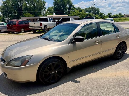 Used 2003 Honda Accord LX image 1