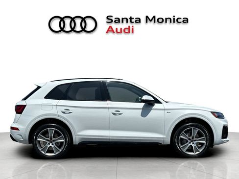 Used 2025 Audi Q5 2.0T Premium w/ Convenience Plus Package AWD/4WD image 8