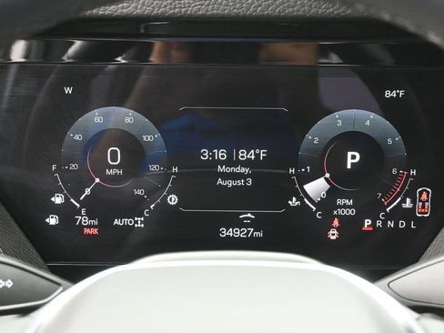 Used 2025 GMC Yukon Denali AWD/4WD image 18