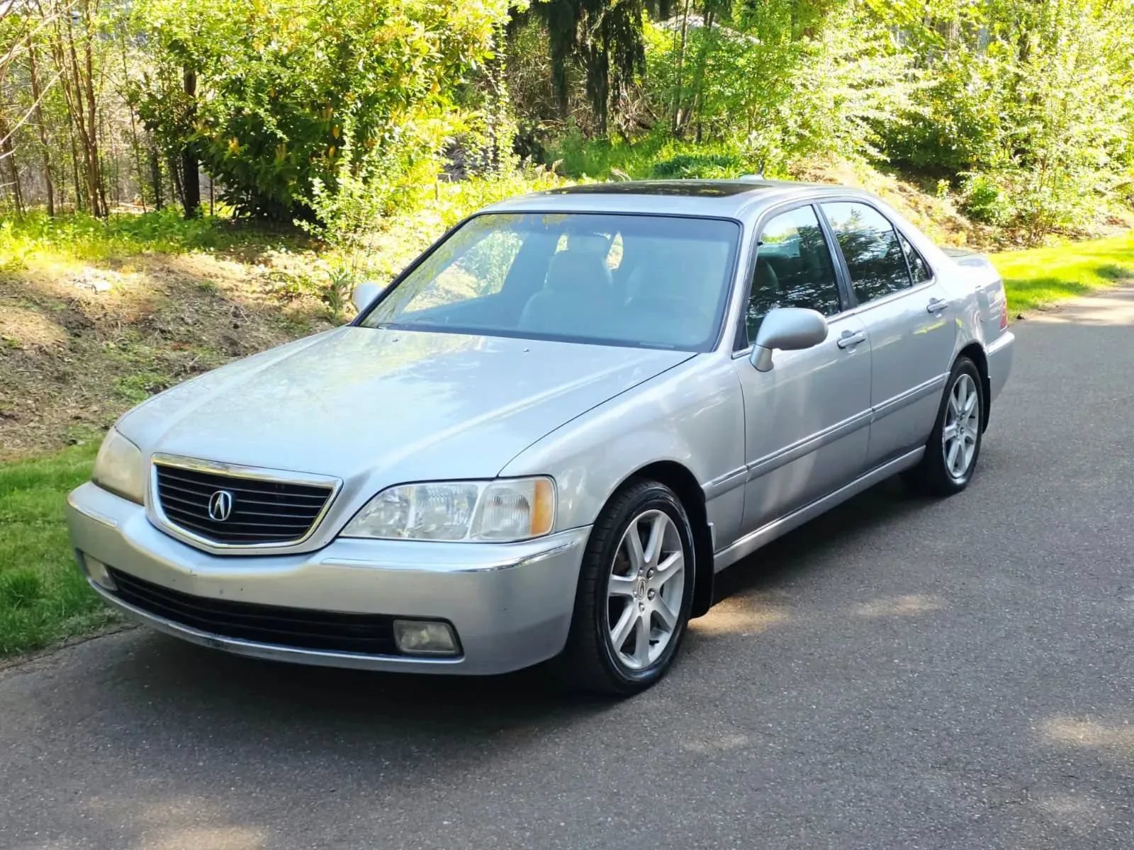 Used 2004 Acura RL FWD image 1