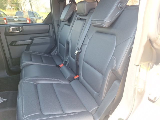 Used 2025 Ford Bronco Badlands AWD/4WD image 21