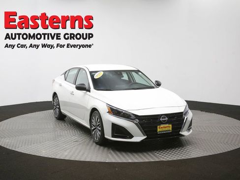 Used 2025 Nissan Altima 2.5 SV image 51