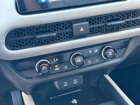 New 2026 Honda HR-V LX image 12