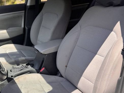 Used 2019 Hyundai Elantra SEL FWD image 9