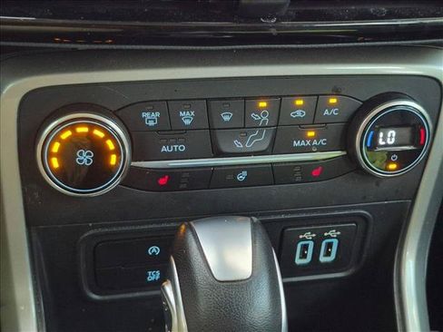 Used 2020 Ford EcoSport Titanium FWD image 12