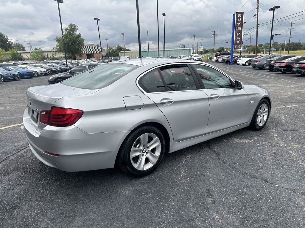 Used 2013 BMW 528i Sedan RWD image 4