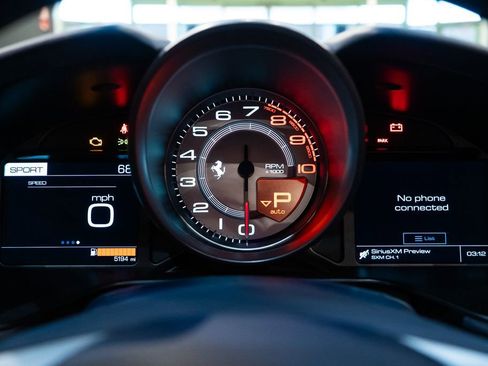 Used 2020 Ferrari Portofino image 28