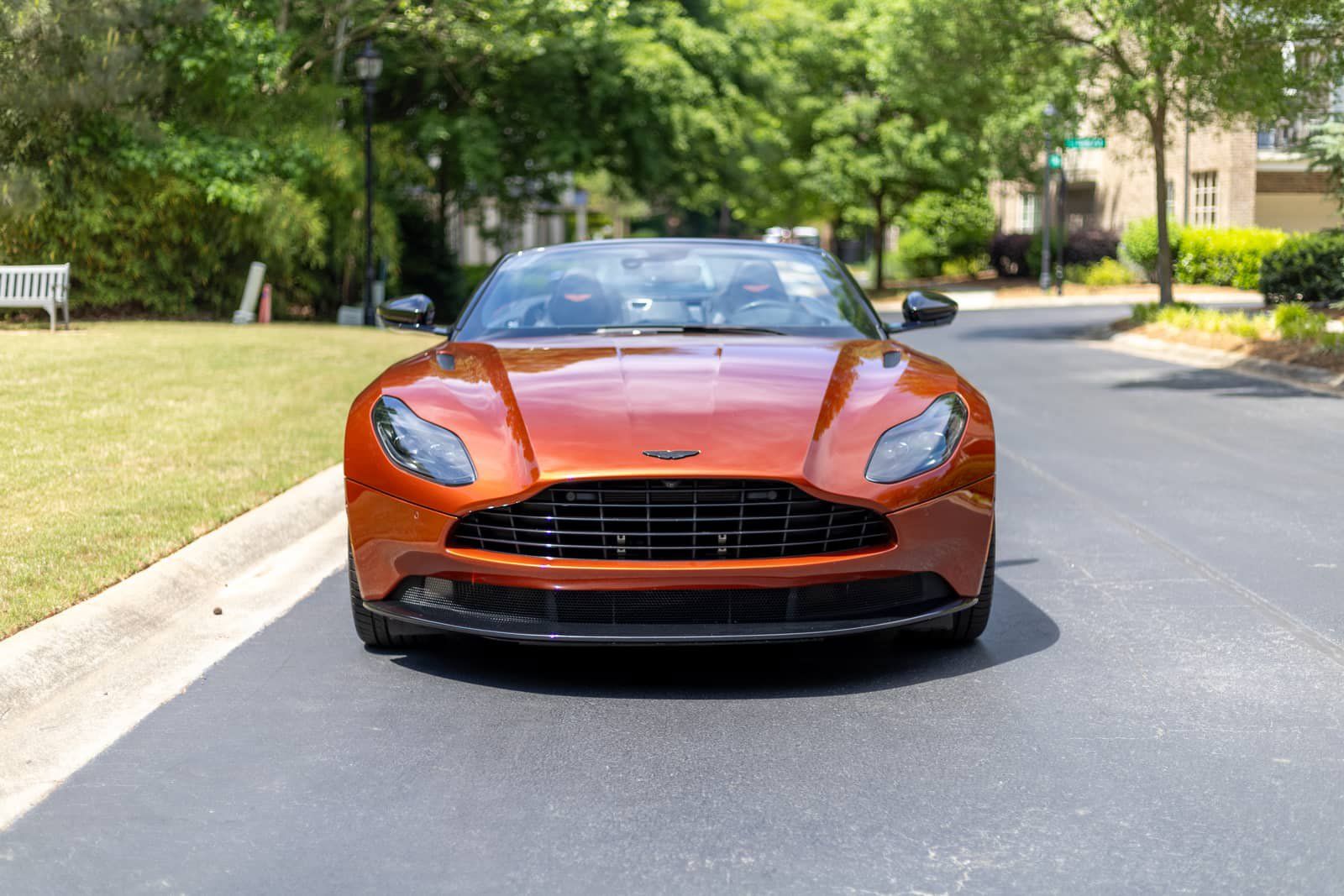 Used 2021 Aston Martin DB11 Volante RWD image 14