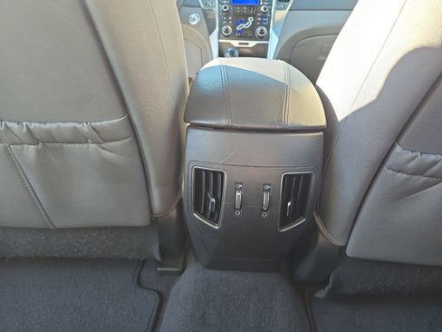 Used 2013 Hyundai Sonata Hybrid FWD image 27